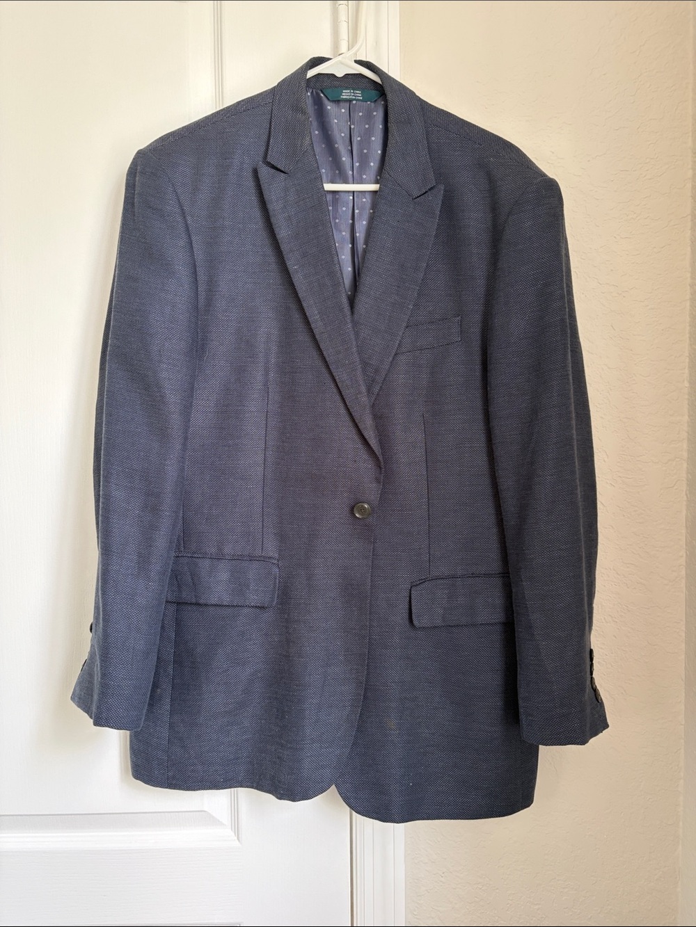 Perry Ellis Slim Fit Textured Dark Blue Single-Button Sport Coat